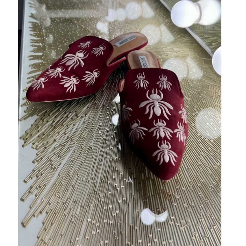 Cape Robin Wine Embroidered Suede Burlesque Western Lounge Mules 8.5 NWOT - Picture 8 of 10